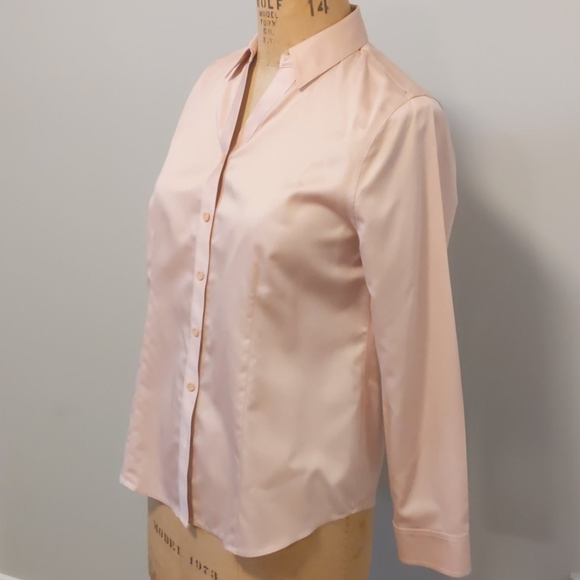 Chico's Non-Iron Top size 0/S/4 Pink - Picture 3 of 6